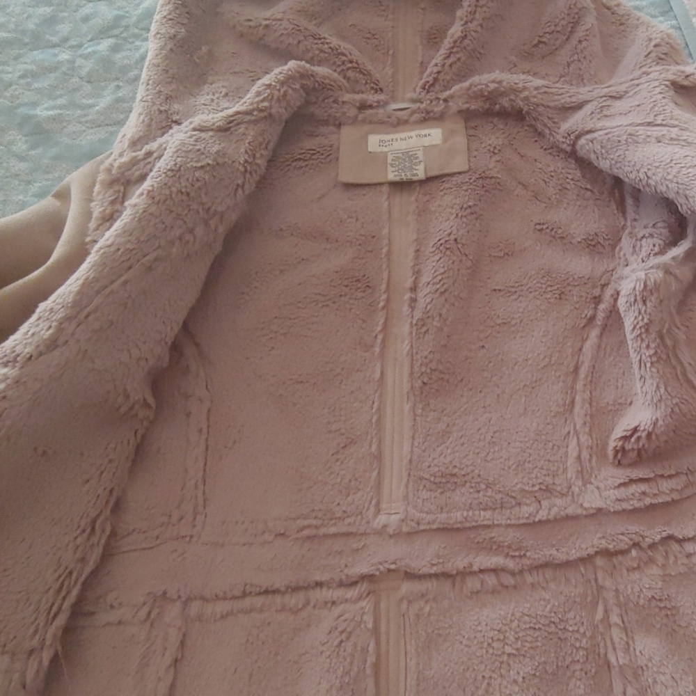 Jones New York . Luxurious Hooded Coat.  ❤ offers! - Picture 5 of 6